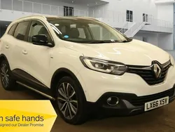 White Used 2016 Renault Kadjar Signature S SUV | £5,495 (Fair price)