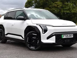 New 2025 Kia EV3 2 SUV | £33,900 (Good price)