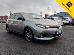 Grey Used 2017 Toyota Auris Hybrid Hatchback | £11,995 (Fair price)