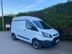 White Used 2017 Ford Transit Custom Van | £11,795 (Fair price)