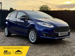 Blue Used 2014 Ford Fiesta Titanium Hatchback | £5,750 (Fair price)