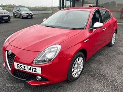 Red Used 2017 Alfa Romeo Giulietta Super Hatchback | £5,950 (Fair price)