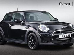 Black Used 2022 Mini Cooper Classic Hatchback | £15,750 (Fair price)