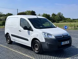 White Used 2016 Citroën Berlingo MPV | £2,500 (Super price)
