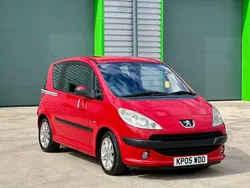 Red Used 2005 Peugeot 1007 Hatchback | £2,495