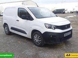 White Used 2020 Peugeot Partner Van | £9,999 (Fair price)