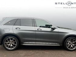 Blue Used 2020 Mercedes GLC300 AMG line SUV | £32,153 (Fair price)