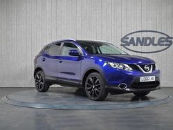 Blue Used 2016 Nissan Qashqai Tekna SUV | £11,999 (Fair price)