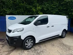 White Used 2021 Peugeot Expert Van | £8,999 (Fair price)
