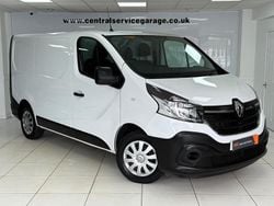 White Used 2021 Renault Trafic Business Van | £10,995 (Good price)