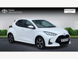 White Used 2024 Toyota Yaris Hybrid Design Hatchback | £20,198 (Fair price)