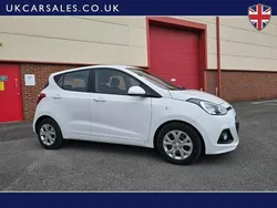 White Used 2016 Hyundai i10 SE Hatchback | £6,499 (Fair price)