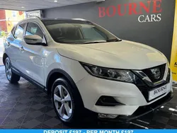 White Used 2017 Nissan Qashqai Acenta SUV | £8,455 (Fair price)