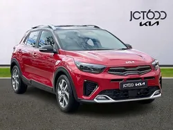 Red Used 2022 Kia Stonic 4 SUV | £15,949 (Fair price)