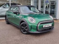 British racing green Used 2022 Mini Cooper Classic Hatchback | £15,725 (Good price)