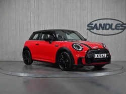 Red Used 2022 Mini Cooper Hatch Hatchback | £18,499 (A bit pricey)
