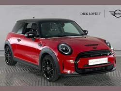 Red Used 2022 Mini Cooper S Level 2 Hatchback | £14,850 (Fair price)
