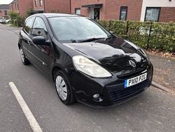 Black Used 2010 Renault Clio II Extreme Hatchback | £1,550 (Good price)