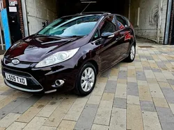 Red Used 2009 Ford Fiesta Zetec Hatchback | £2,500 (Good price)