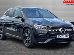 Mercedes GLA220
