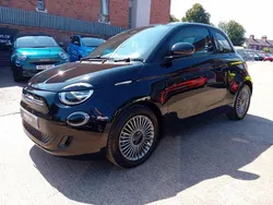 Black Used 2024 Fiat 500e Hatchback | £16,998 (A bit pricey)