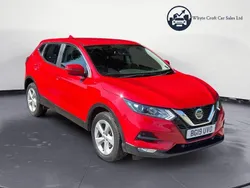 Red Used 2019 Nissan Qashqai Acenta Premium SUV | £9,995 (Super price)