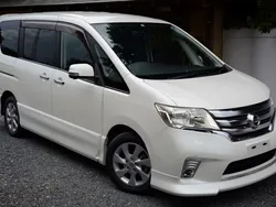 White Used 2011 Nissan Serena MPV | £10,995 (Expensive)