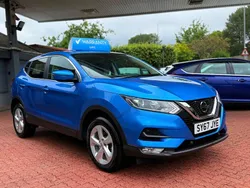 Blue Used 2017 Nissan Qashqai Acenta SUV | £9,199 (Good price)
