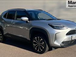 Silver Used 2023 Toyota Yaris Hybrid Design Estate | £20,990 (Super price)