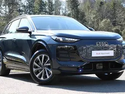 Blue Used 2025 Audi Q6 e-tron Sport SUV | £51,795 (Super price)