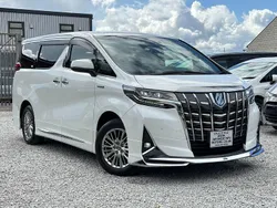 White Used 2021 Toyota Alphard Business Edition MPV | £59,995