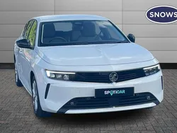 White Used 2025 Vauxhall Astra Design Edition Estate | £19,471 (Super price)