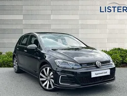Deep black Used 2020 VW Golf VII Advance Hatchback | £17,490 (Fair price)