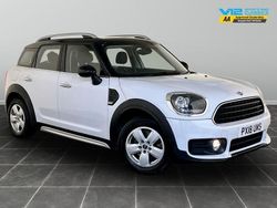 White Used 2018 Mini Cooper Countryman SUV | £7,795 (Fair price)