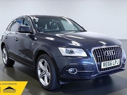 Blue Used 2016 Audi Q5 S-line plus SUV | £14,854 (Fair price)