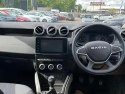 Green Used 2023 Dacia Duster Extreme SUV | £17,424 (Expensive)