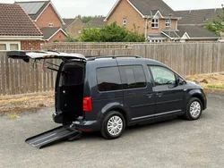 Blue Used 2016 VW Caddy Maxi Life Life MPV | £9,995