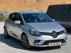 Silver Used 2019 Renault Clio IV Play Hatchback | £7,495 (Fair price)