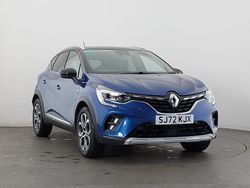Blue Used 2022 Renault Captur SE SUV | £14,698 (A bit pricey)