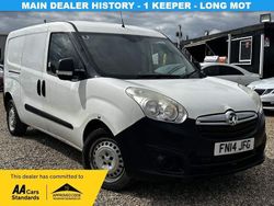 White Used 2014 Vauxhall Combo S MPV | £3,450 (Good price)