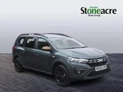 Green Used 2025 Dacia Jogger Extreme MPV | £23,000 (Fair price)