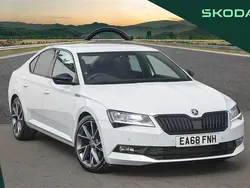 Moon white metallic Used 2018 Skoda Superb SportLine Hatchback | £14,995 (Fair price)