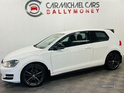 White Used 2014 VW Golf VII SE Hatchback | £4,975 (Good price)