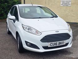 White Used 2016 Ford Fiesta Zetec Hatchback | £4,195 (Good price)