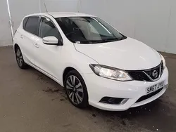 White Used 2016 Nissan Pulsar N-Connecta Hatchback | £8,295 (Fair price)