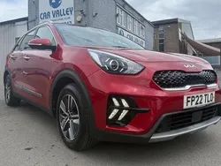 Red Used 2022 Kia Niro 3 SUV | £17,300 (Fair price)