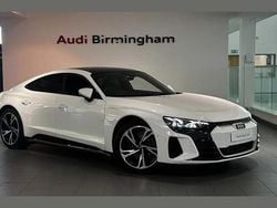 White Used 2022 Audi e-tron GT quattro Comfort Sedan | £43,961 (Fair price)