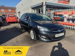 Black Used 2013 Vauxhall Astra Elite Hatchback | £2,295 (Fair price)