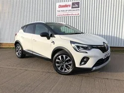 White black Used 2020 Renault Captur Version S SUV | £12,490 (A bit pricey)