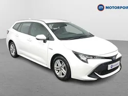 White Used 2019 Toyota Corolla Estate | £14,649 (Fair price)